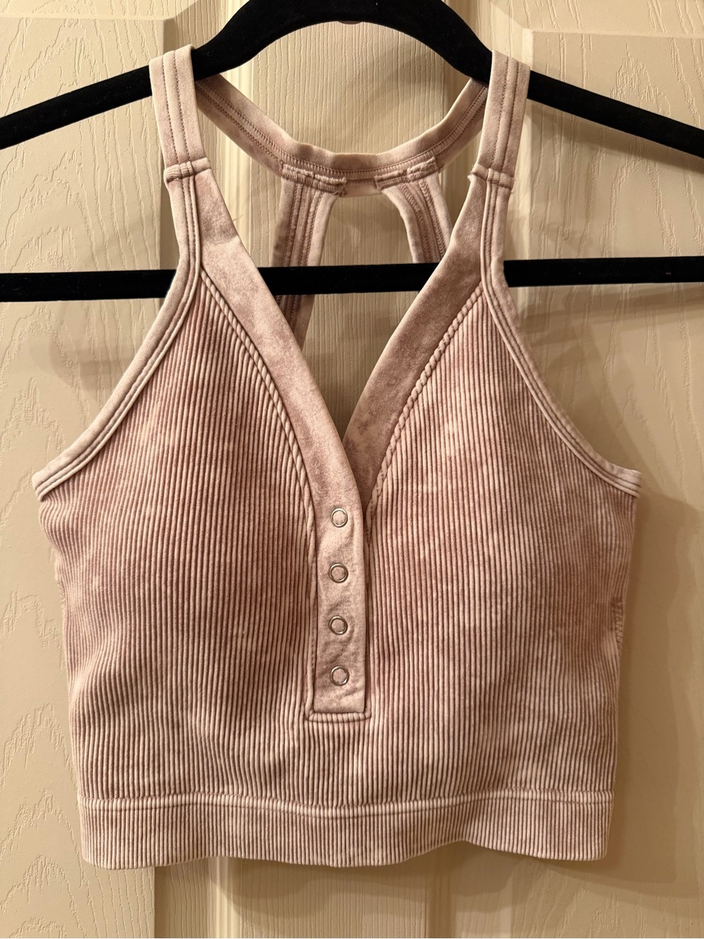 Zenana Outfitters Blush Ribbed Snap-Front Cropped Tank